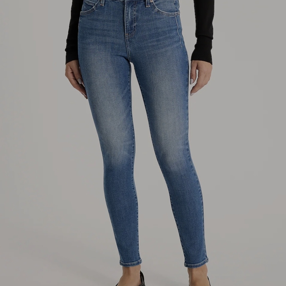 Express Women's Classic Blue Skinny Jeans